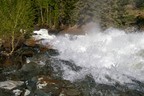Wasserfall durch Schneeschmelze