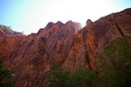 Sonne über Canyon Wand